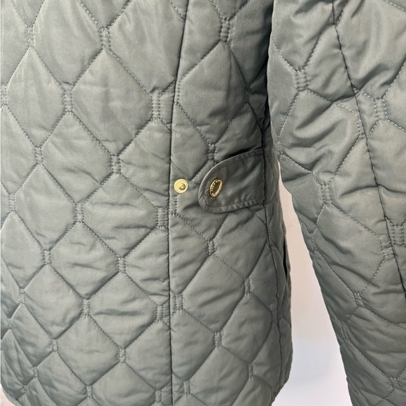 Eddie Bauer Green Women’s Winter Coat - Picture 4 of 7